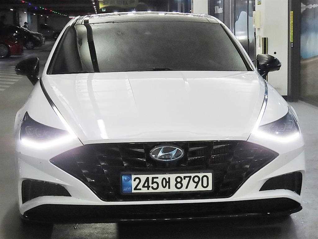 HYUNDAI Sonata - Vista 2