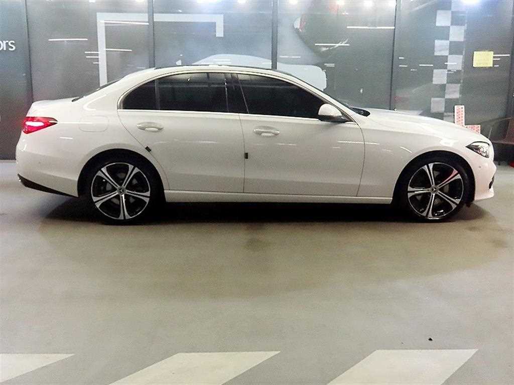 Mercedes Benz C Class - Vista 3