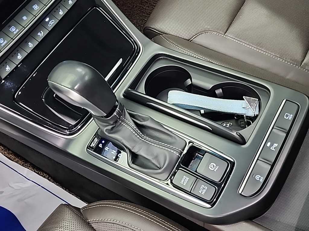 HYUNDAI Grandeur - Vista 8
