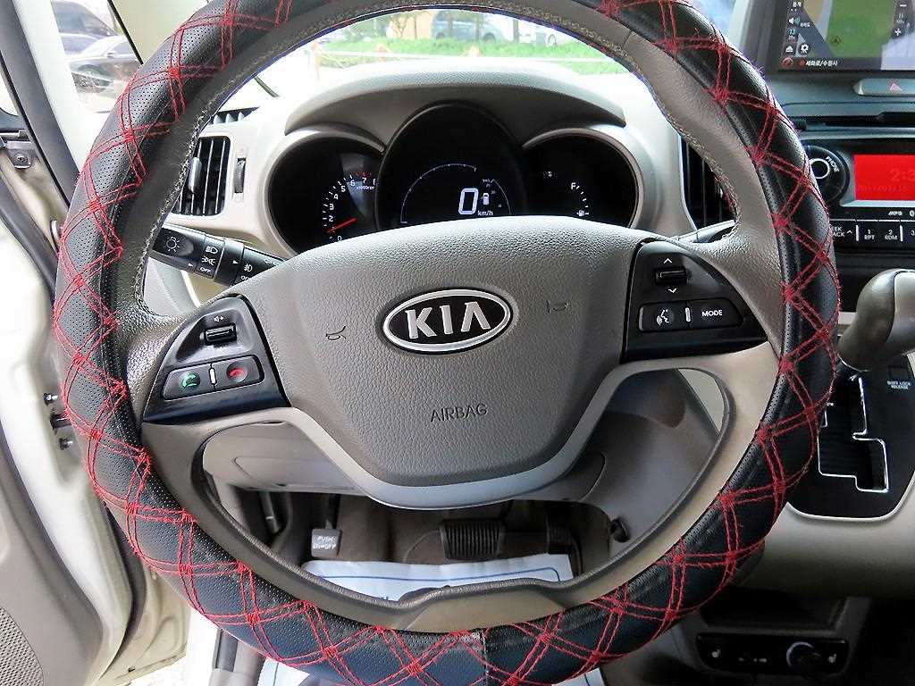 KIA Ray - Vista 8
