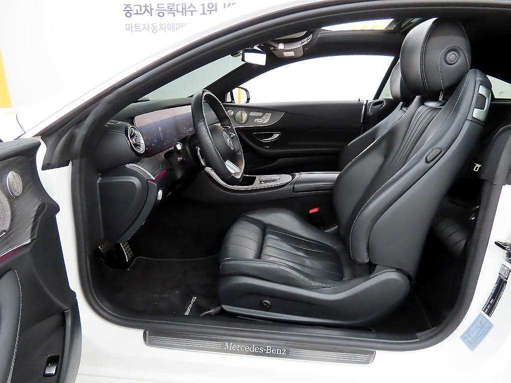 Mercedes Benz E class - Vista 5
