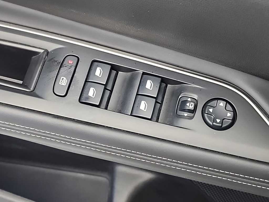 Peugeot 3008 2018 Blanco - Importación desde Corea - HF Imports Iquique - Foto 18