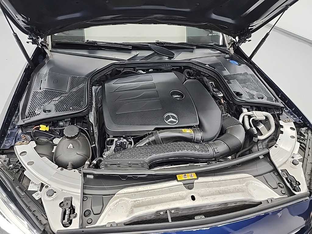 Mercedes Benz C Class - Vista 5