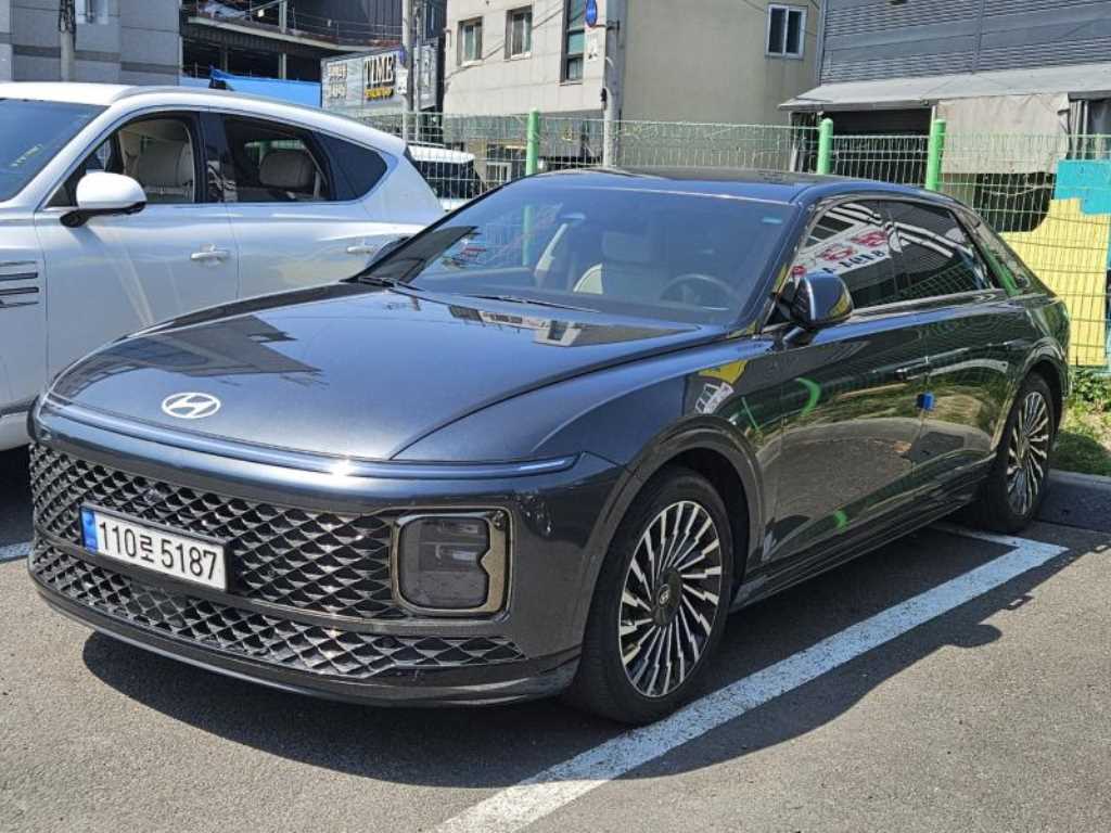 HYUNDAI Grandeur - Vista 2