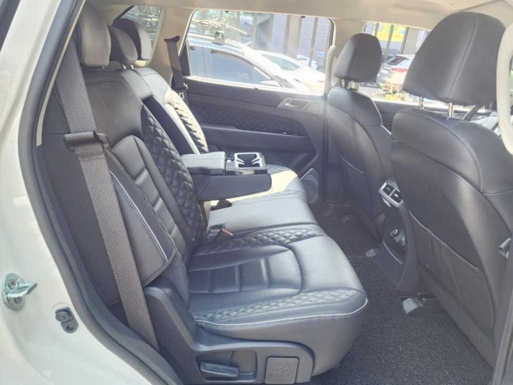 Ssangyong Rexton - Vista 7