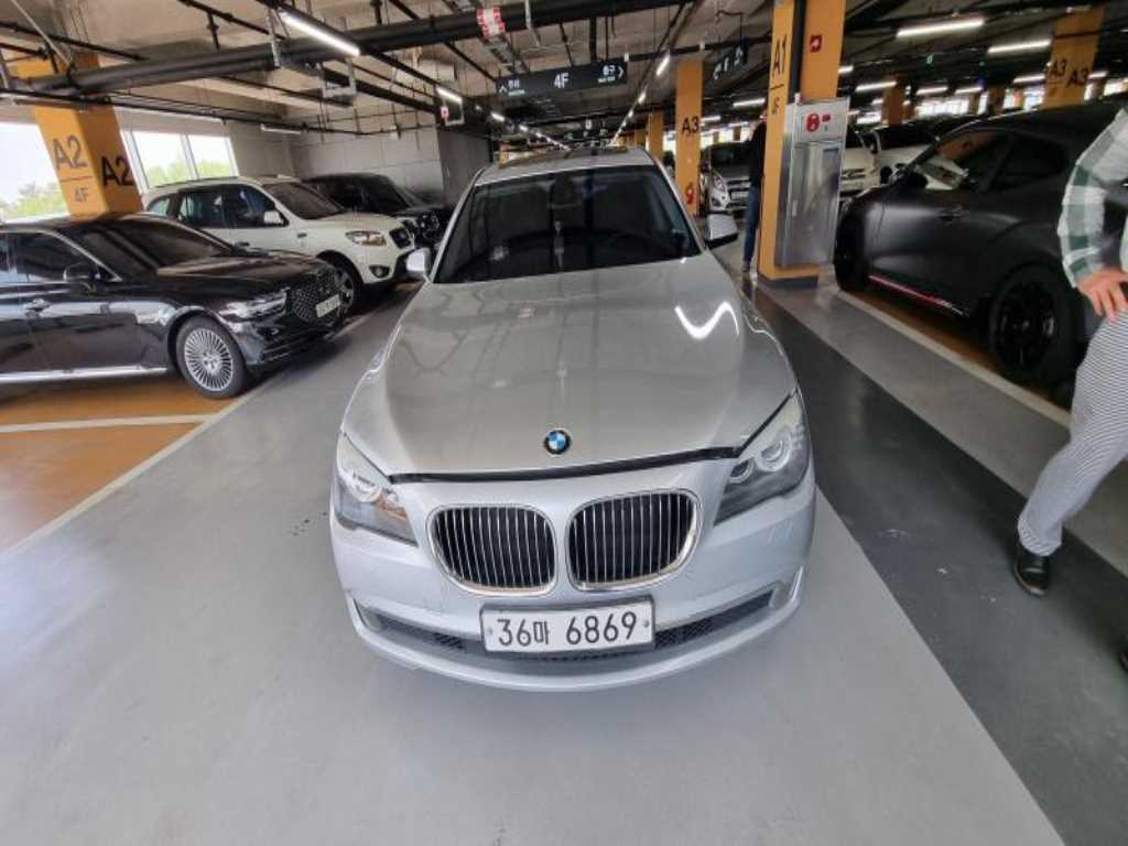 BMW 7 Series 2011 - Importación desde Corea - HF Imports Iquique - Foto 1
