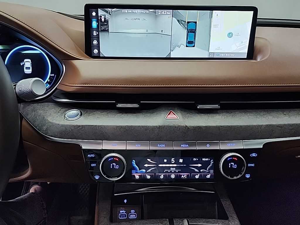 Genesis G80 - Vista 10