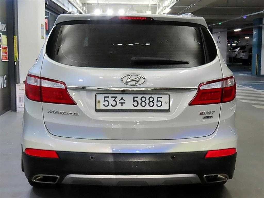 HYUNDAI Maxcruz - Vista 5