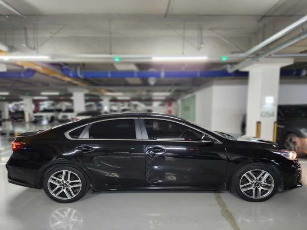 KIA K3 - Vista 4