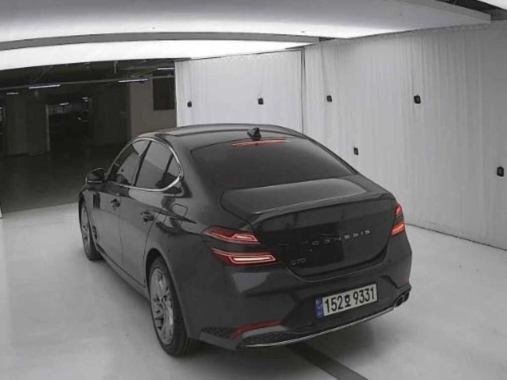 Genesis G70 - Vista 2
