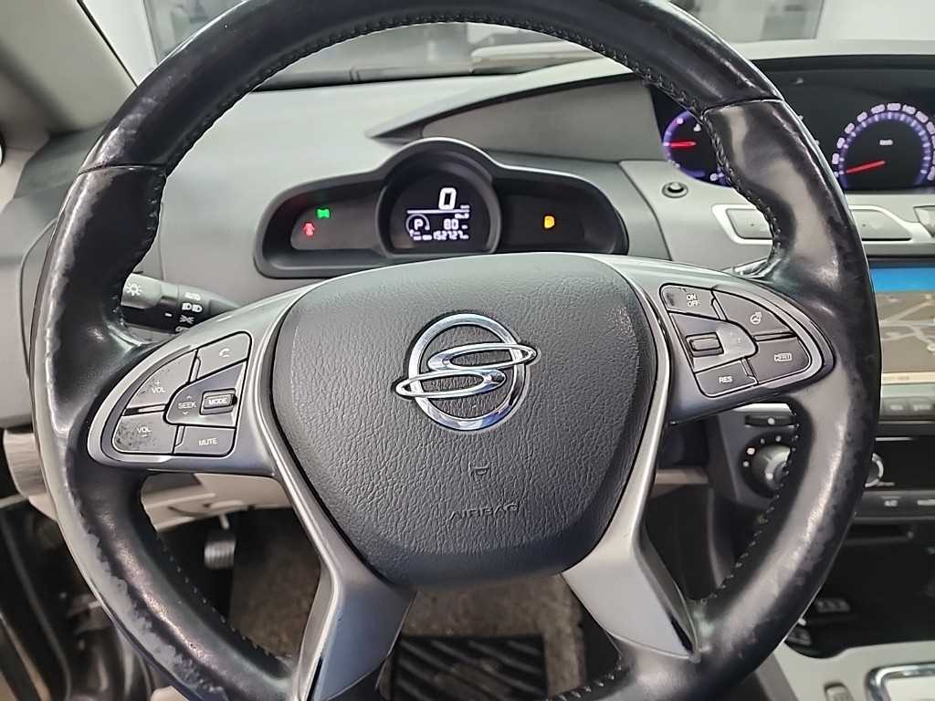 Ssangyong Korando - Vista 9