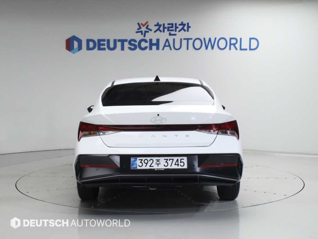 HYUNDAI Avante - Vista 4