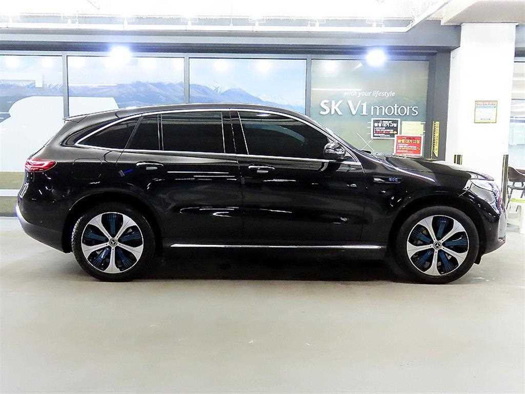 Mercedes Benz EQC - Vista 3