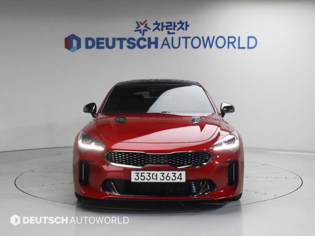KIA Stinger - Vista 4
