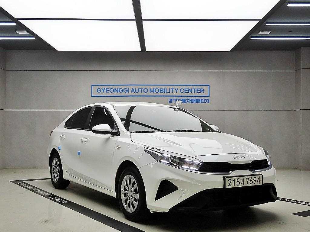 KIA K3 2022 Blanco - Importación desde Corea - HF Imports Iquique - Foto 1