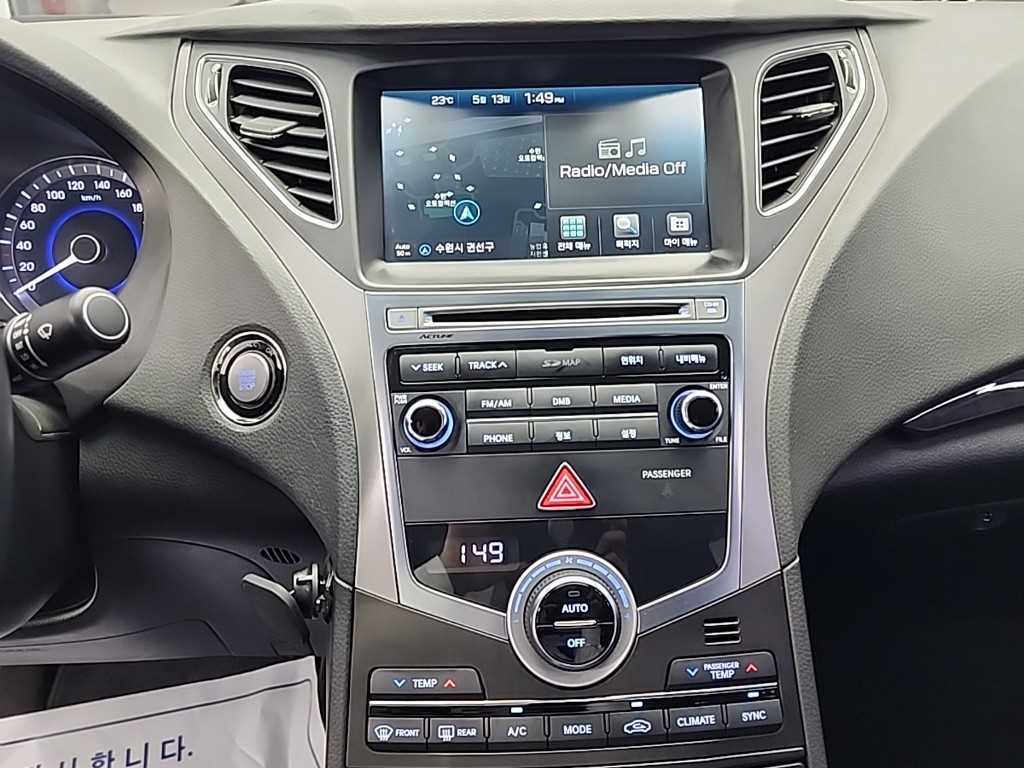 HYUNDAI Grandeur - Vista 10