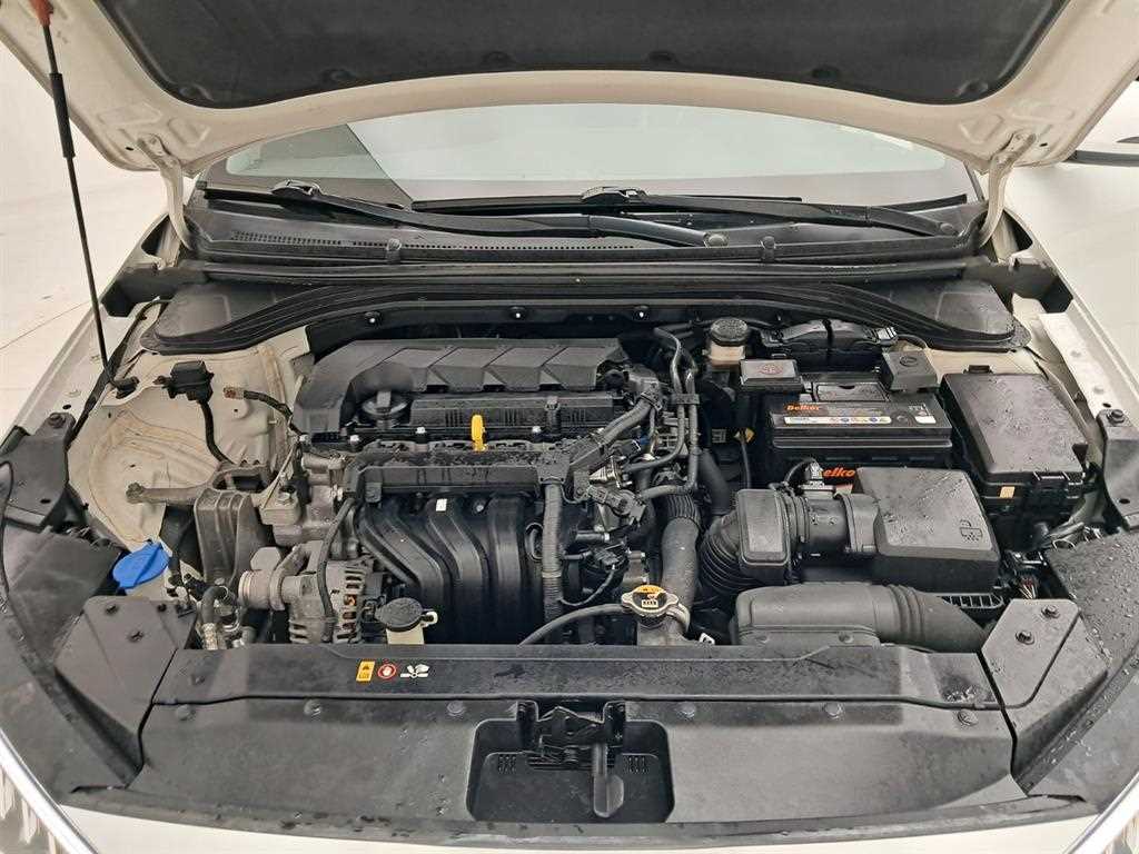 HYUNDAI Avante 2019 Blanco - Importación desde Corea - HF Imports Iquique - Foto 18