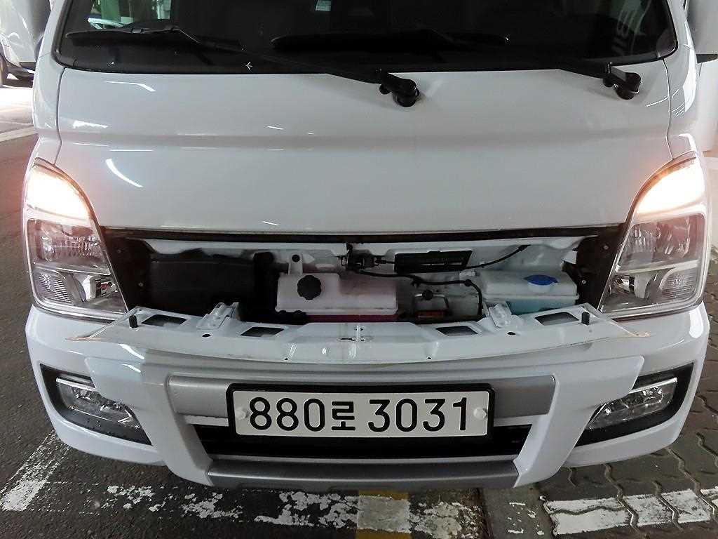 Small Truck Freezer Box(High Deck) 2026 Blanco - Importación desde Corea - HF Imports Iquique - Foto 18