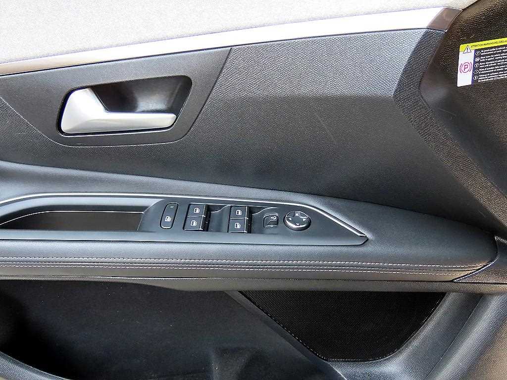 Peugeot 3008 - Vista 11