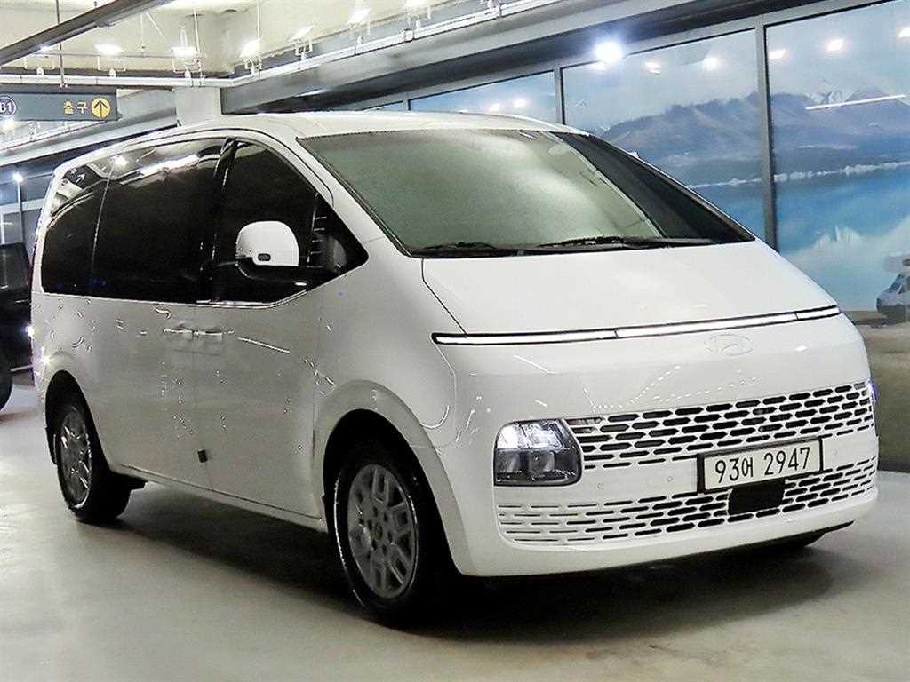 HYUNDAI Staria 2025 - Importación desde Corea - HF Imports Iquique - Foto 1