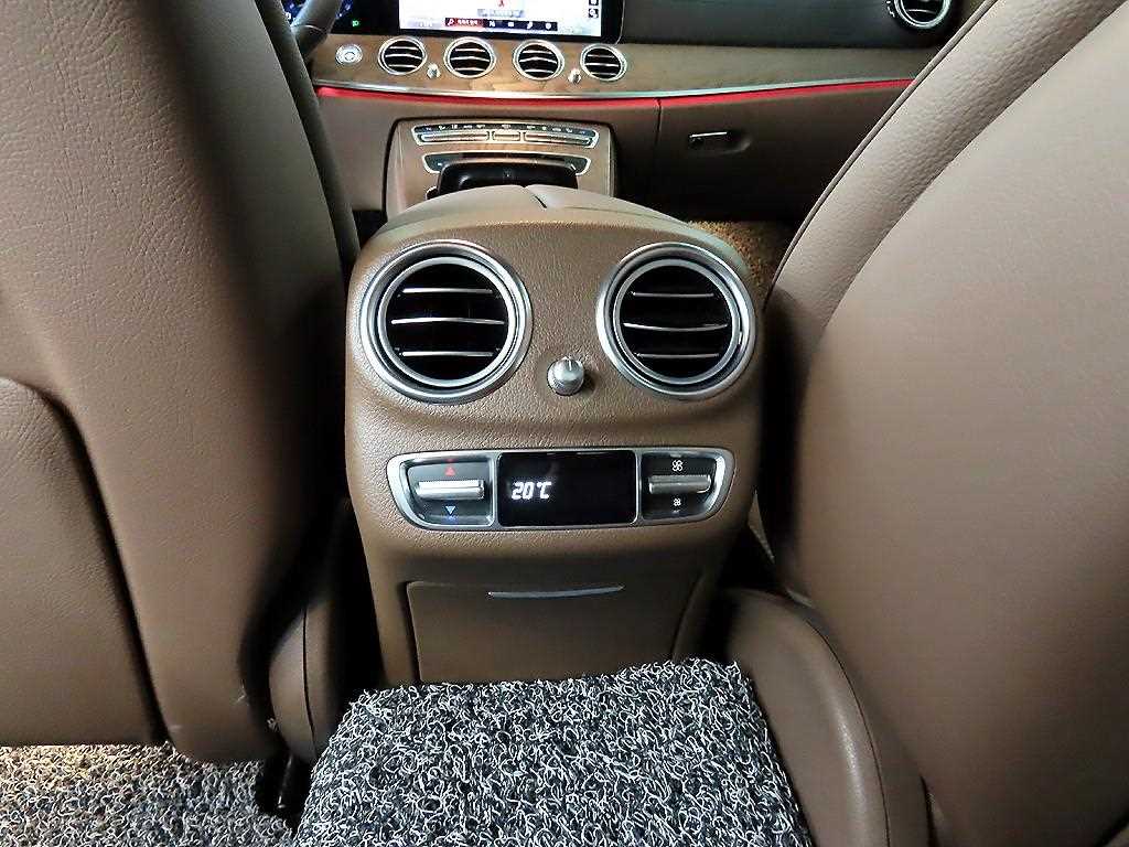 Mercedes Benz E class 2021 Blanco - Importación desde Corea - HF Imports Iquique - Foto 14