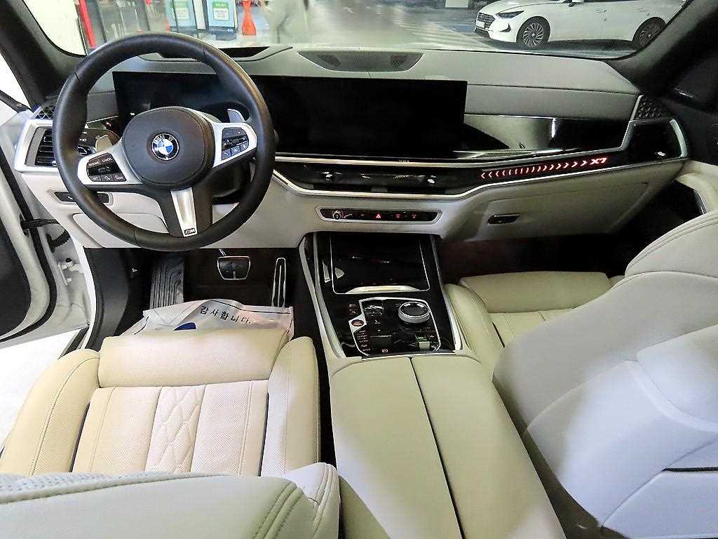 BMW X7 - Vista 11