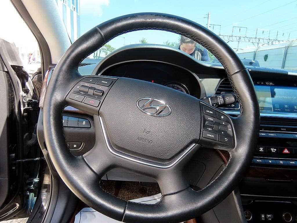 HYUNDAI Aslan - Vista 8