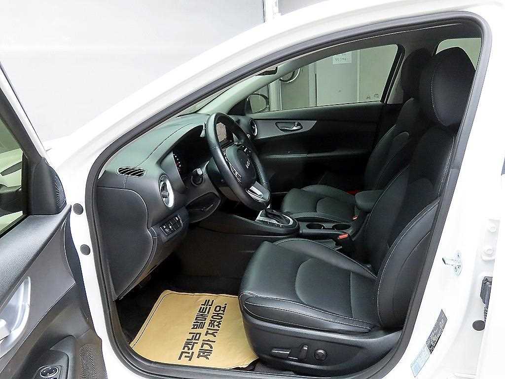 KIA K3 - Vista 5