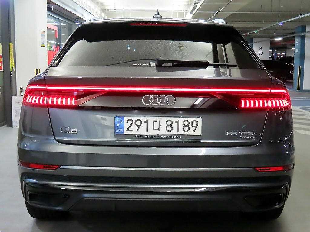 Audi Q8 - Vista 5