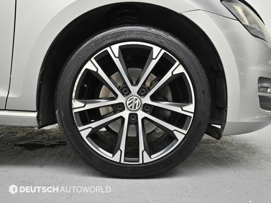 Volkswagen Golf - Vista 6