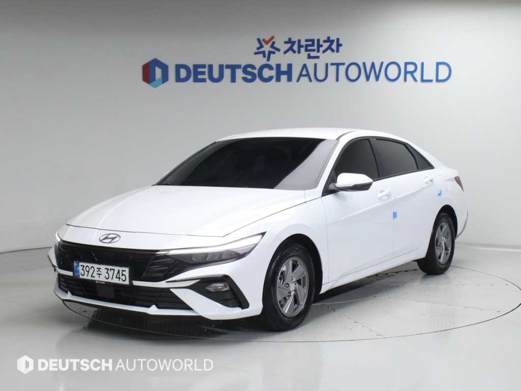 HYUNDAI Avante 2026 Blanco - Importación desde Corea - HF Imports Iquique - Foto 1