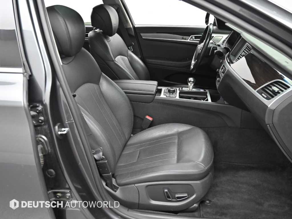Genesis G80 - Vista 10