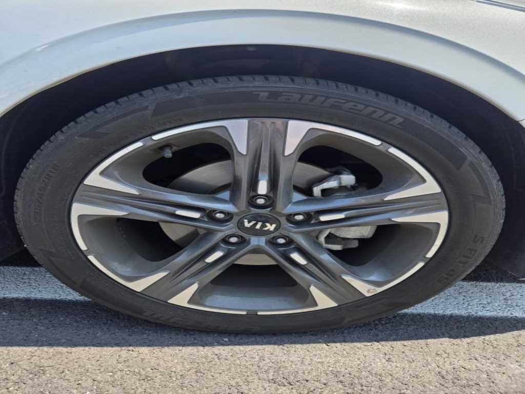 KIA K5 - Vista 9