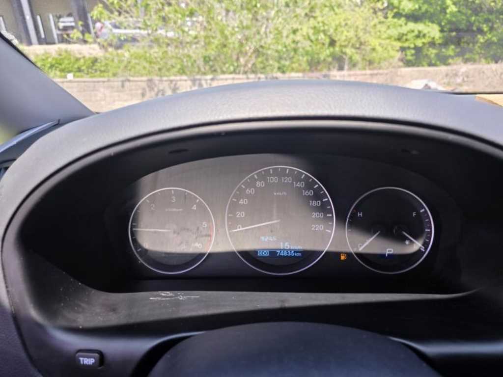 HYUNDAI Starex - Vista 10