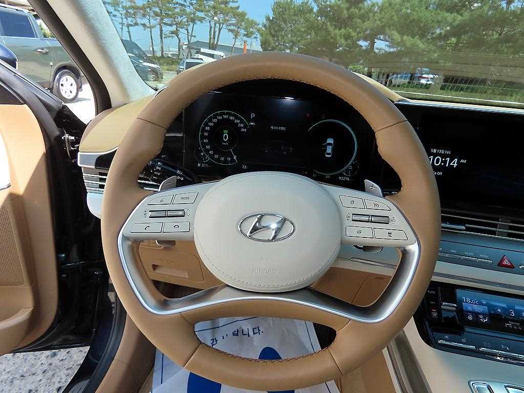 HYUNDAI Grandeur - Vista 8