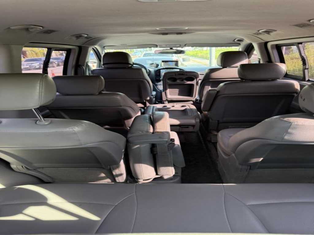 HYUNDAI Starex 2015 Gris - Importación desde Corea - HF Imports Iquique - Foto 1