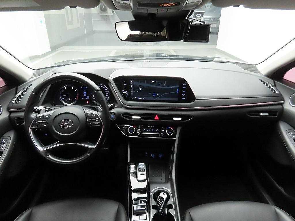 HYUNDAI Sonata - Vista 8