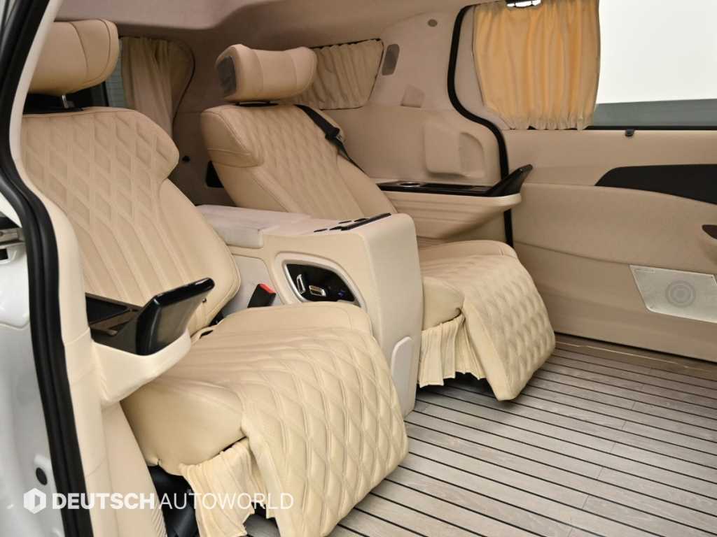 KIA Carnival - Vista 12