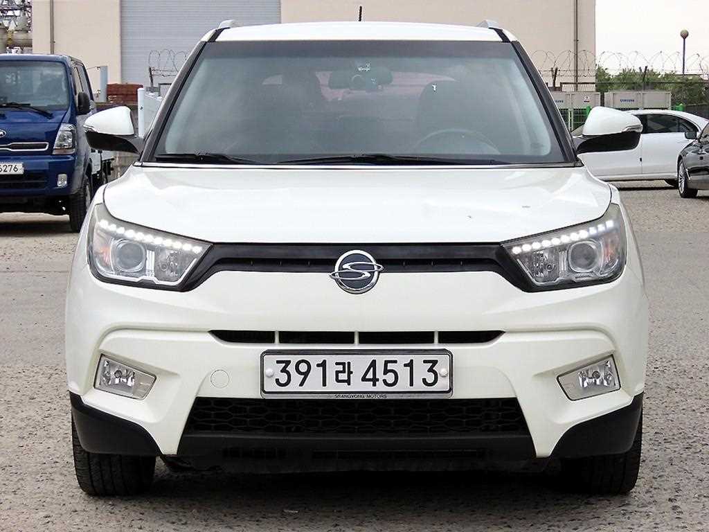 Ssangyong Tivoli 2016 Blanco - Importación desde Corea - HF Imports Iquique - Foto 1
