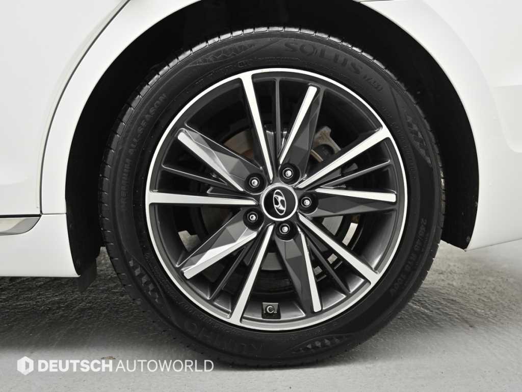 HYUNDAI Grandeur - Vista 6