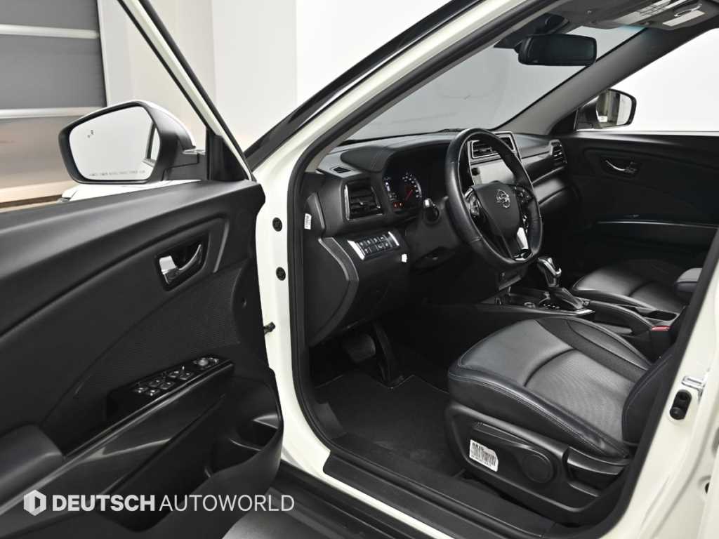 Ssangyong Tivoli - Vista 11