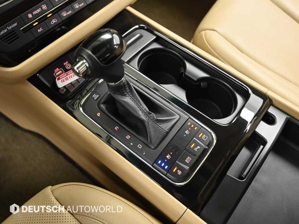 KIA Carnival - Vista 9
