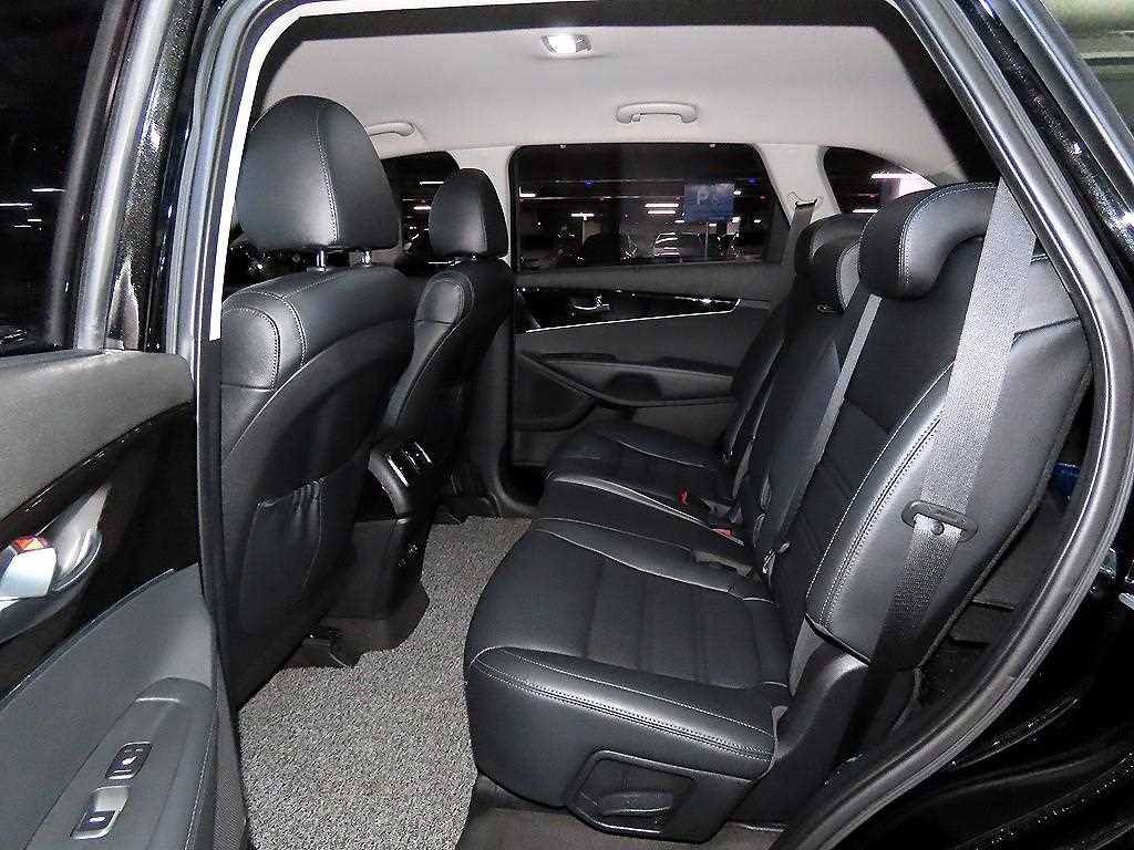KIA Sorento - Vista 7