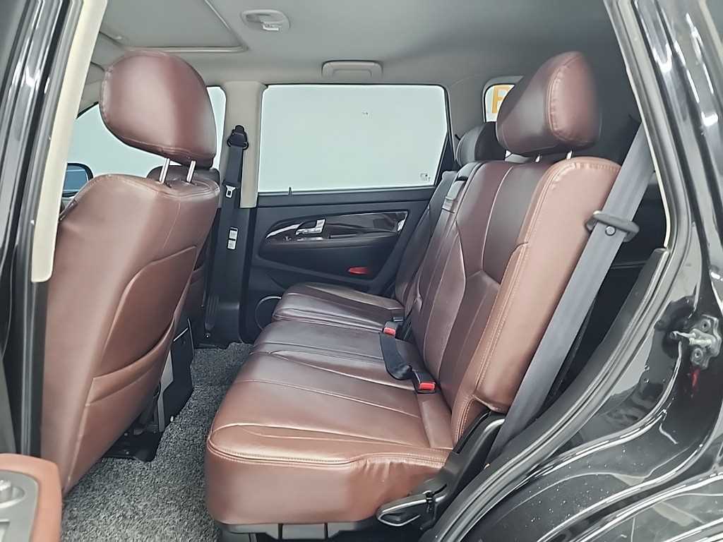 Ssangyong Rexton - Vista 12