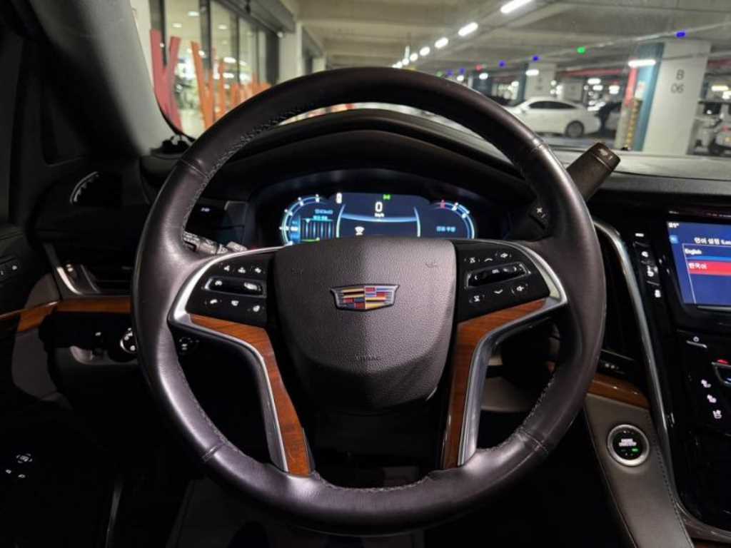 Cadillac Escalade - Vista 8