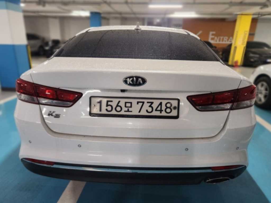 KIA K5 - Vista 2