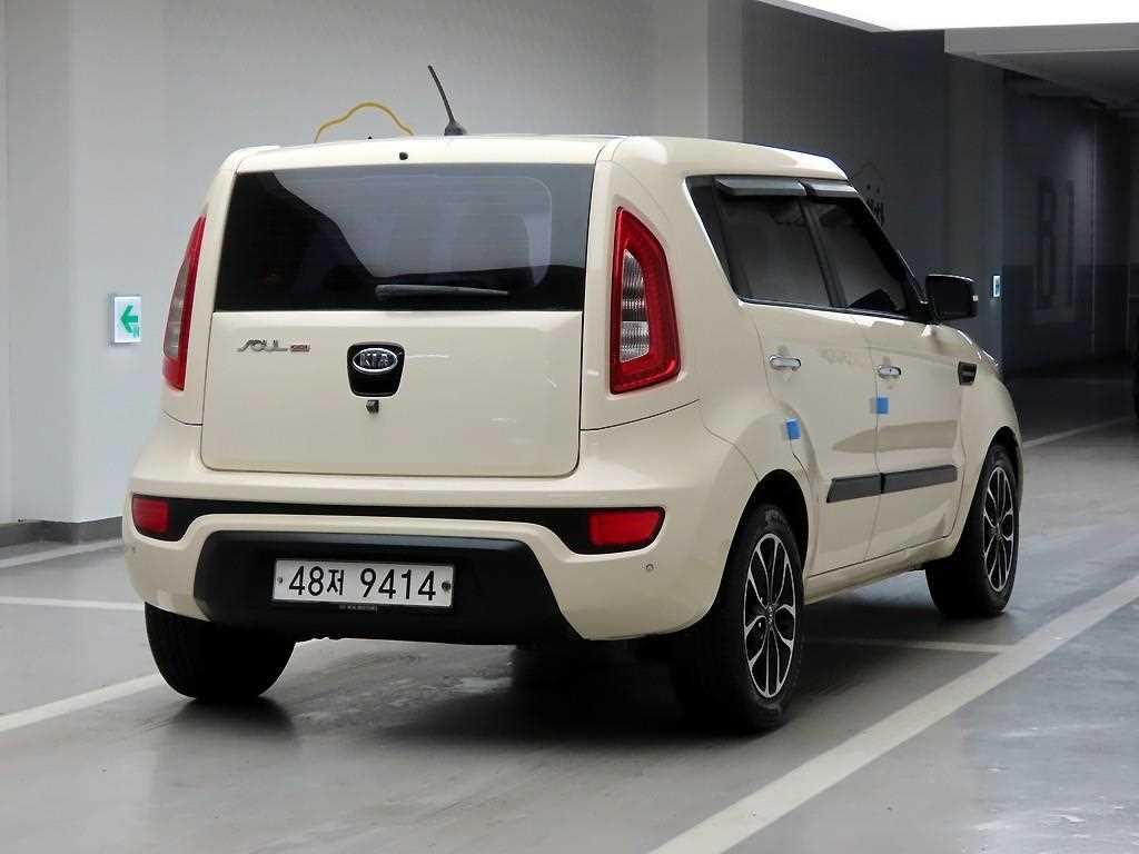 KIA Soul - Vista 4