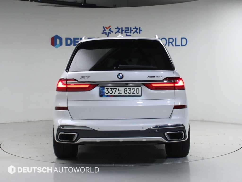 BMW X7 - Vista 4