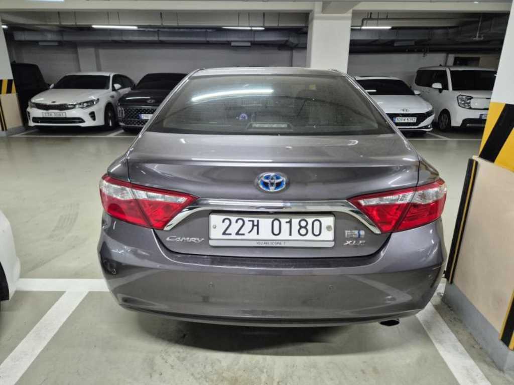 Toyota Camry - Vista 6