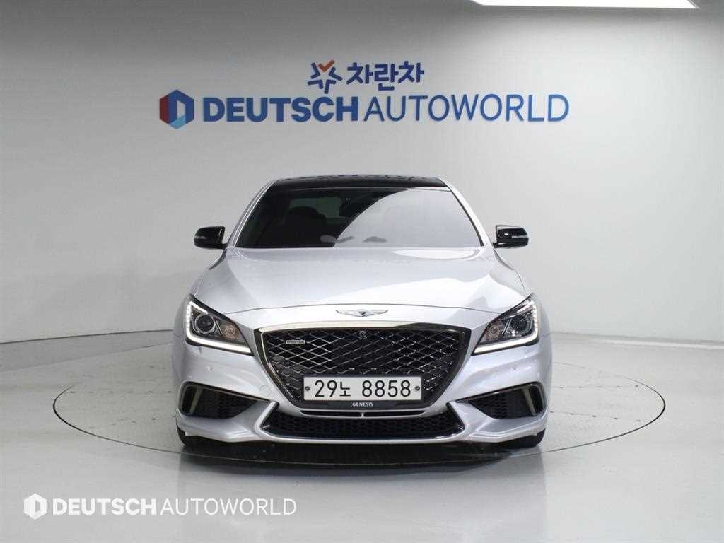 HYUNDAI Genesis - Vista 3